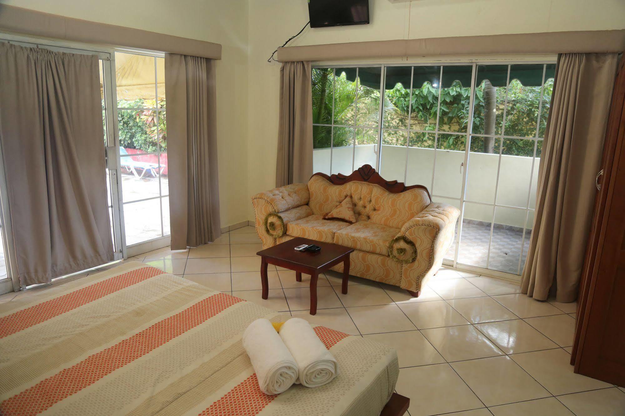 Hotel Seabreeze Sosua El Batey Dış mekan fotoğraf